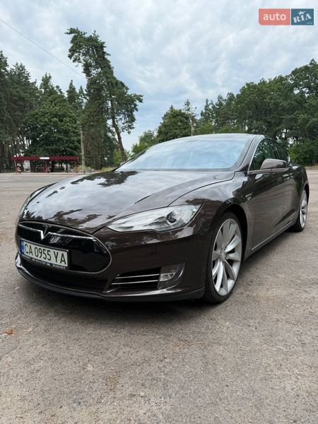 Лифтбек Tesla Model S 2012 в Черкассах