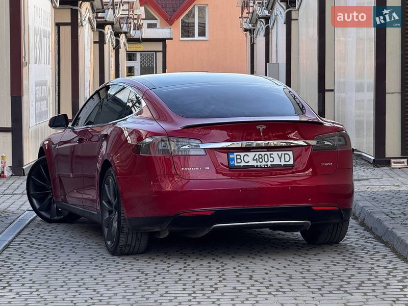 Ліфтбек Tesla Model S 2013 в Дрогобичі фото 27 Ліфтбек Tesla Model S 2013 в Дрогобичі