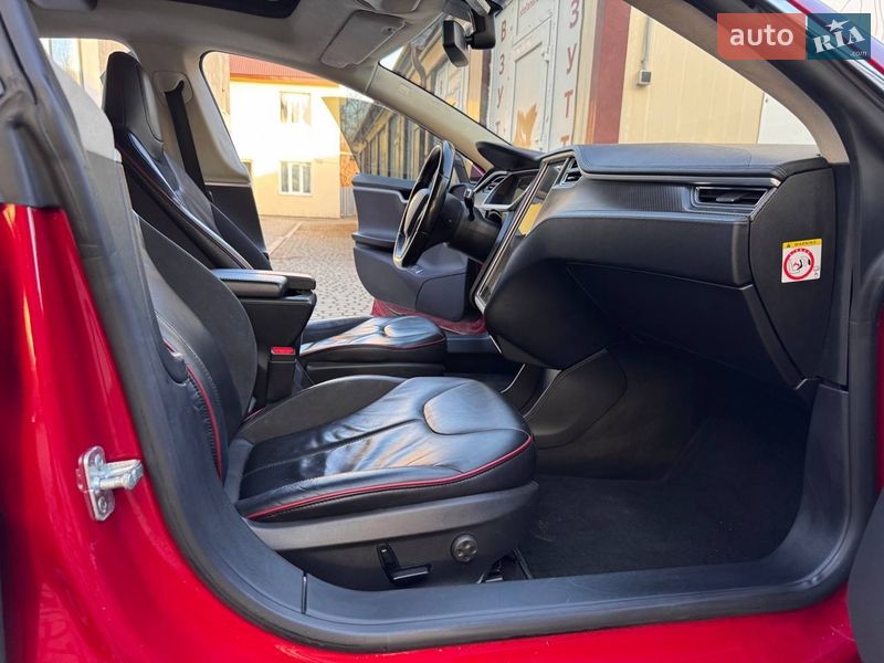 Ліфтбек Tesla Model S 2013 в Дрогобичі фото 45 Ліфтбек Tesla Model S 2013 в Дрогобичі