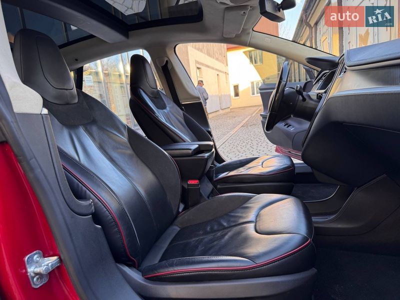 Ліфтбек Tesla Model S 2013 в Дрогобичі фото 48 Ліфтбек Tesla Model S 2013 в Дрогобичі