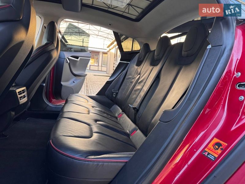 Ліфтбек Tesla Model S 2013 в Дрогобичі фото 49 Ліфтбек Tesla Model S 2013 в Дрогобичі