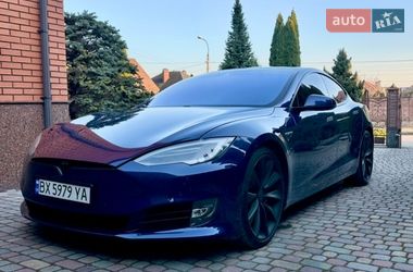 Tesla Model S  2016