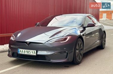 Tesla Model S  2022