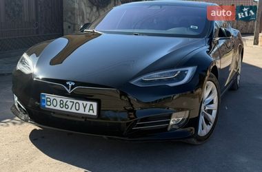 Tesla Model S  2018