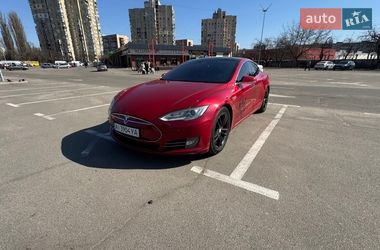 Tesla Model S  2015