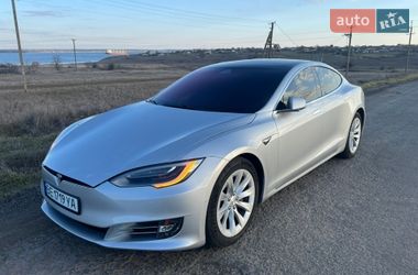 Tesla Model S  2017