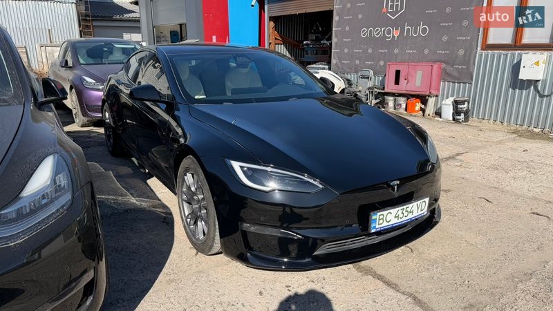 Ліфтбек Tesla Model S 2021 в Львові