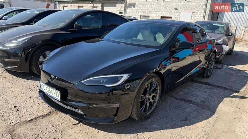 Ліфтбек Tesla Model S 2021 в Львові
