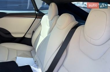 Ліфтбек Tesla Model S 2021 в Львові