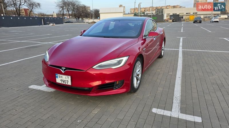 Tesla Model S 2017