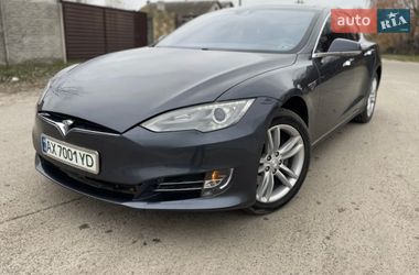 Tesla Model S  2015