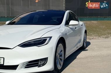 Tesla Model S  2018