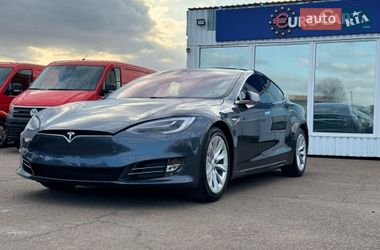 Tesla Model S  2017