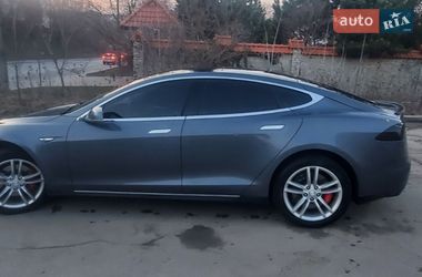 Tesla Model S  2014