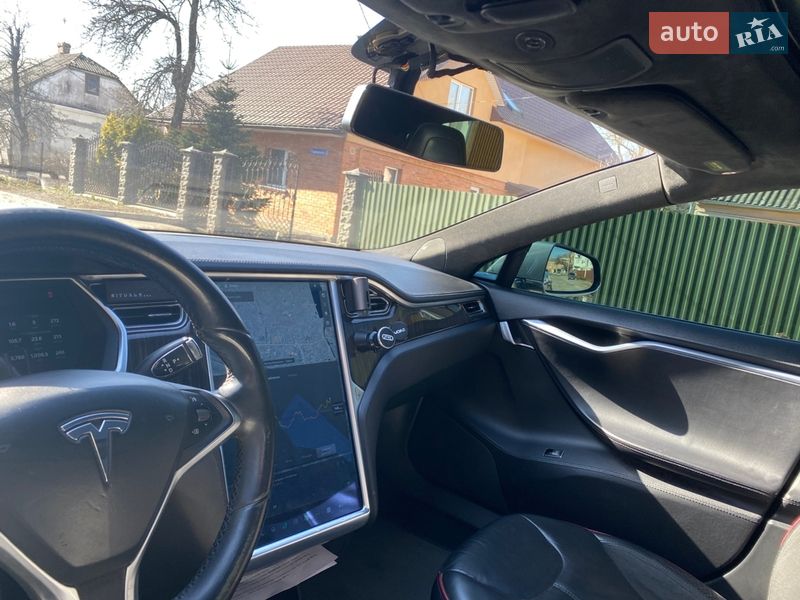 Ліфтбек Tesla Model S 2013 в Ковелі