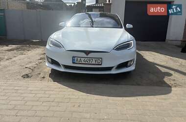 Tesla Model S  2016
