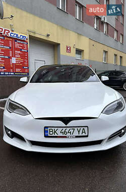 Tesla Model S  2018