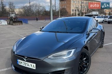 Tesla Model S  2017