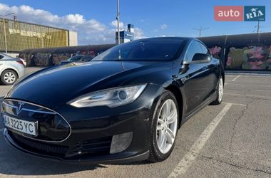 Tesla Model S  2014