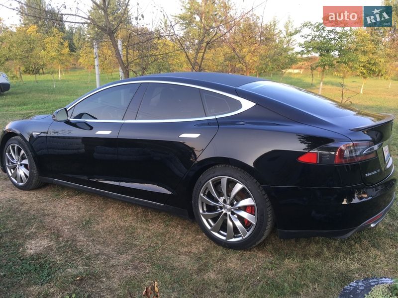 Хэтчбек Tesla Model S 2014 в Коломые фото 12 Хэтчбек Tesla Model S 2014 в Коломые
