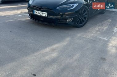 Tesla Model S 2016