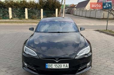 Tesla Model S 2017