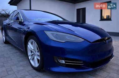 Tesla Model S  2015