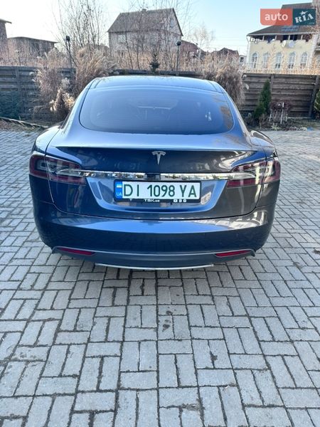 Лифтбек Tesla Model S 2014 в Гостомеле