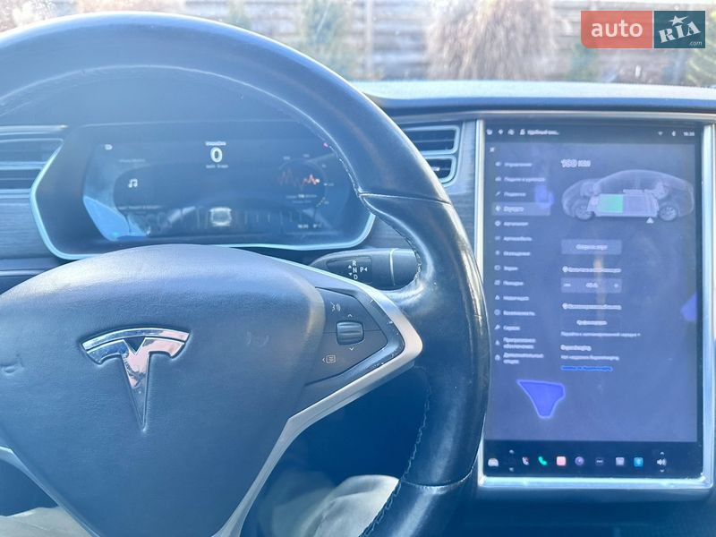 Лифтбек Tesla Model S 2014 в Гостомеле
