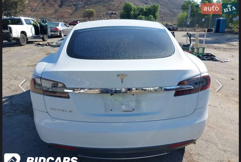 Лифтбек Tesla Model S 2013 в Тернополе фото 11 Лифтбек Tesla Model S 2013 в Тернополе