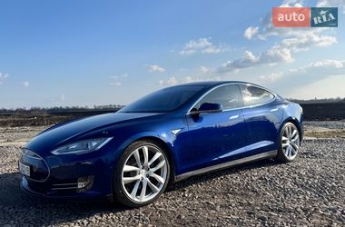 Tesla Model S  2015