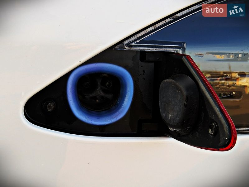 Лифтбек Tesla Model S 2021 в Черкассах фото 13 Лифтбек Tesla Model S 2021 в Черкассах