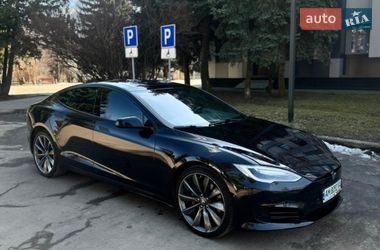 Tesla Model S 2016