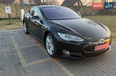 Tesla Model S 2014
