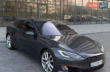 Tesla Model S 2017