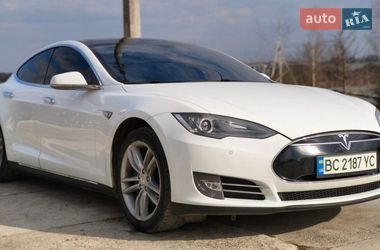 Tesla Model S  2014