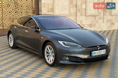 Tesla Model S 2017