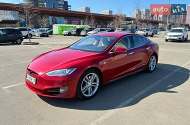 Tesla Model S  2015