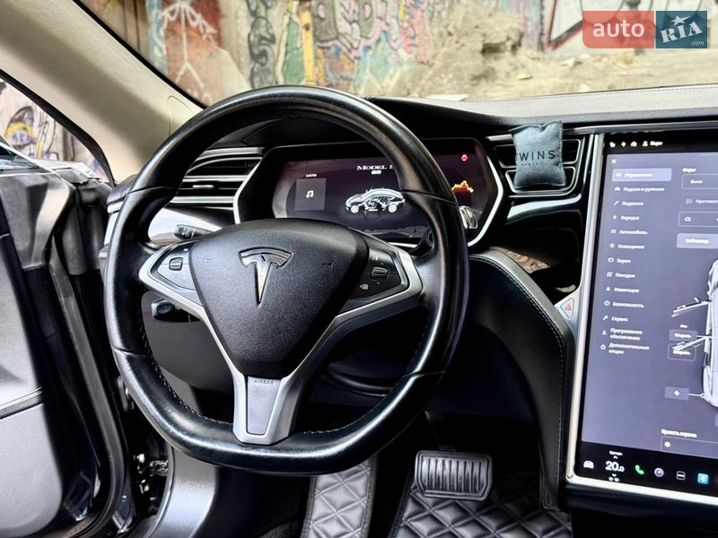 Ліфтбек Tesla Model S 2014 в Одесі