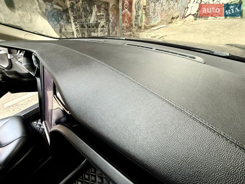 Ліфтбек Tesla Model S 2014 в Одесі