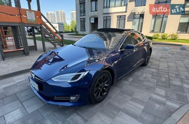 Tesla Model S 2016