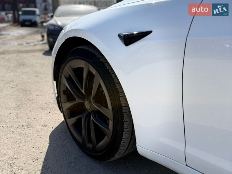 Ліфтбек Tesla Model S 2022 в Вінниці фото 22 Ліфтбек Tesla Model S 2022 в Вінниці