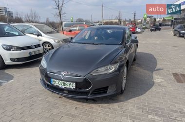 Tesla Model S  2015