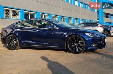 Tesla Model S  2017