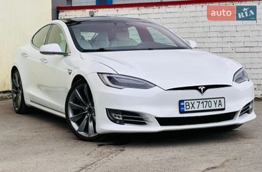 Tesla Model S  2019