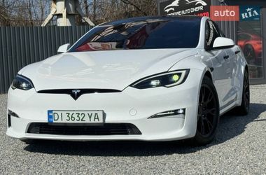 Tesla Model S  2021