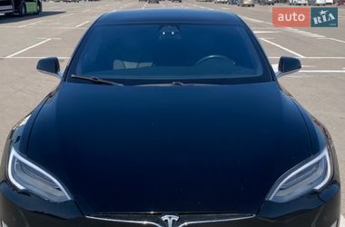Tesla Model S  2018