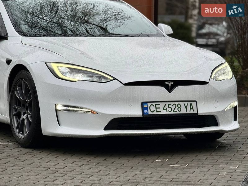 Ліфтбек Tesla Model S 2022 в Чернівцях