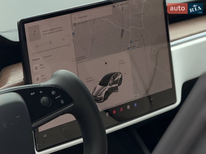 Ліфтбек Tesla Model S 2022 в Чернівцях