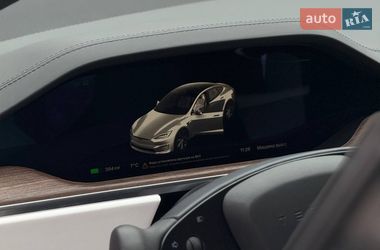 Ліфтбек Tesla Model S 2022 в Чернівцях